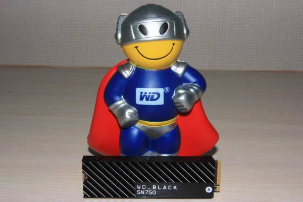 WD Black PC SN750